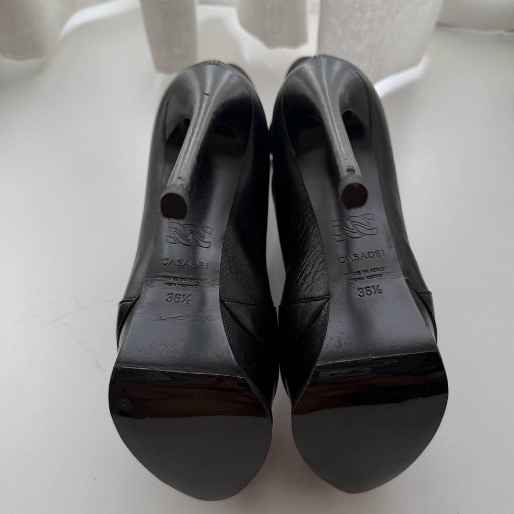 Casadei Elegant Black Heeled Boots - Picture 3 of 5